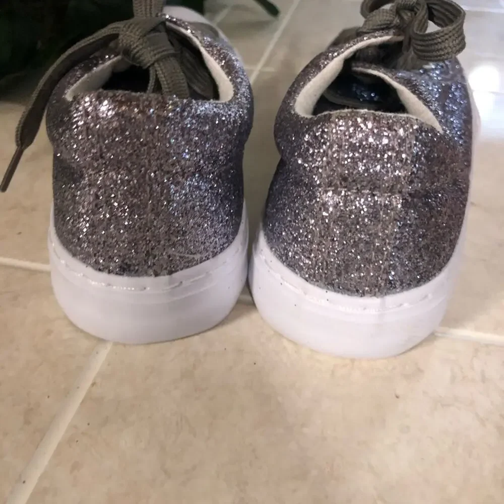 Pierre Dumas Silver Morgan sparkle Shoe Kicks Size 6M Morgan New with Tags